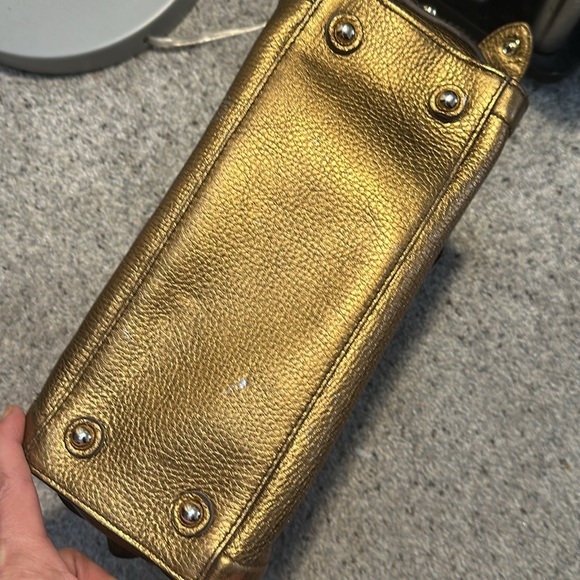 Vintage authentic Burberry bronze handbag - Picture 6 of 7